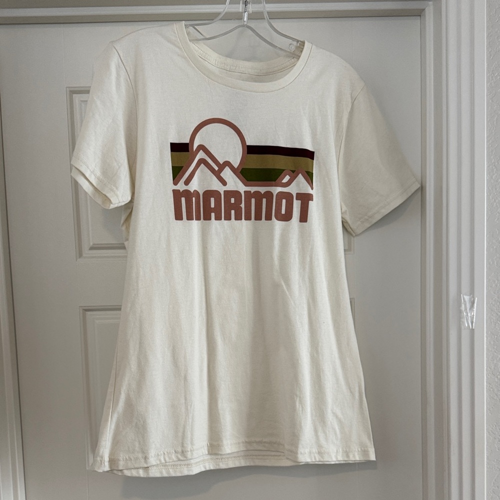 Marmot Cream T-Shirt with Mountain Design